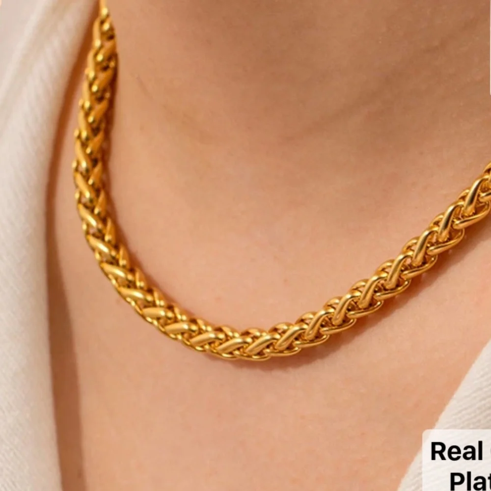 ✨ Uworld 1pc 18k Gold Plated Personality Fashion Stainless Steel Necklace🎁 - Picture 3 of 5